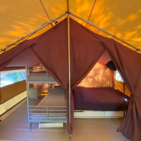 Camping La Kahute - Tente Lodge Au Coeur De La Foret Carcans Bagian luar foto