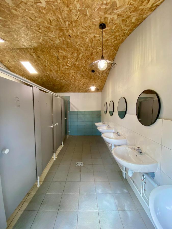 Camping La Kahute - Tente Lodge Au Coeur De La Foret Carcans Bagian luar foto