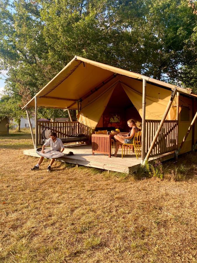 Camping La Kahute - Tente Lodge Au Coeur De La Foret Carcans Bagian luar foto