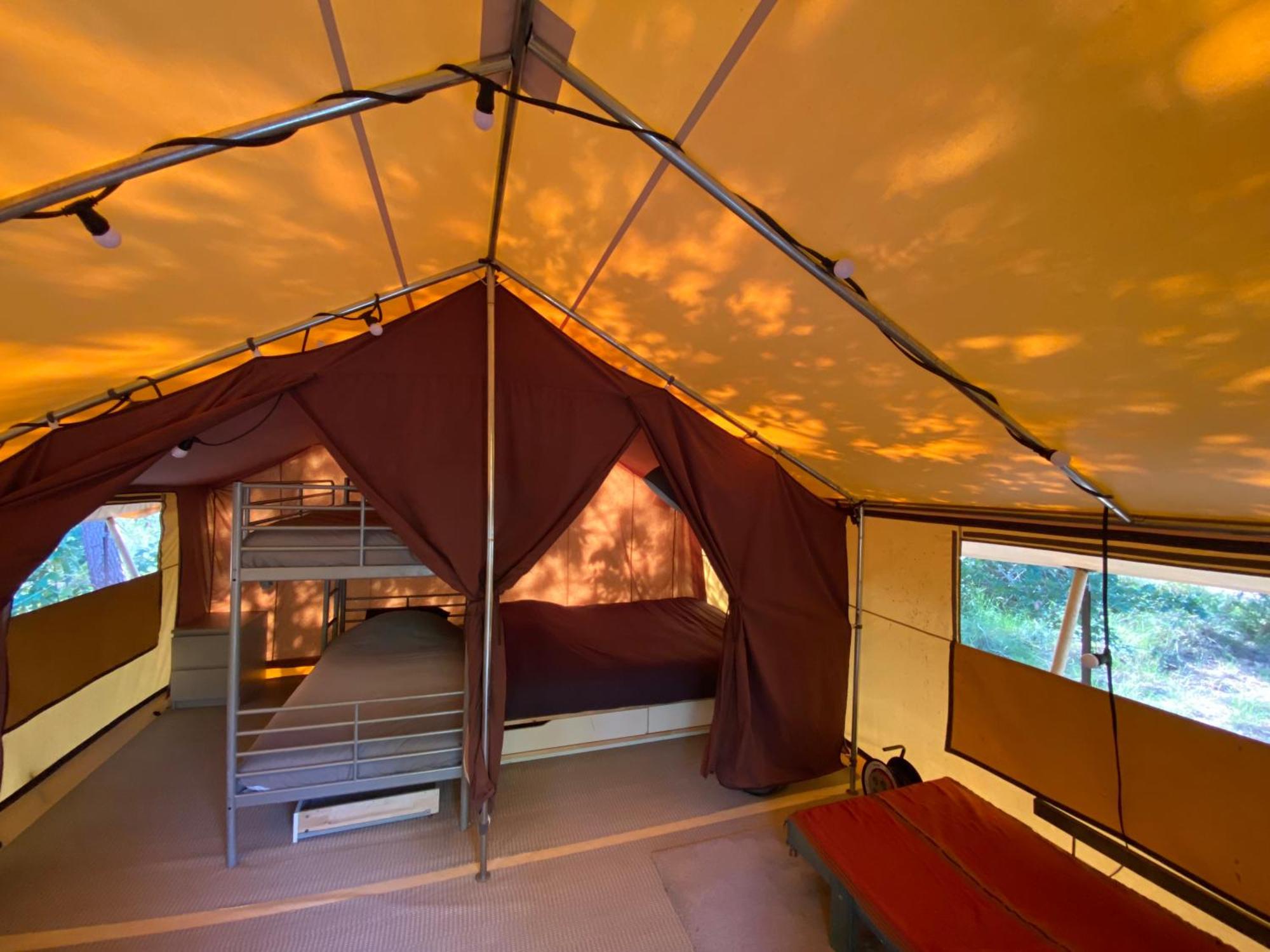 Camping La Kahute - Tente Lodge Au Coeur De La Foret Carcans Bagian luar foto
