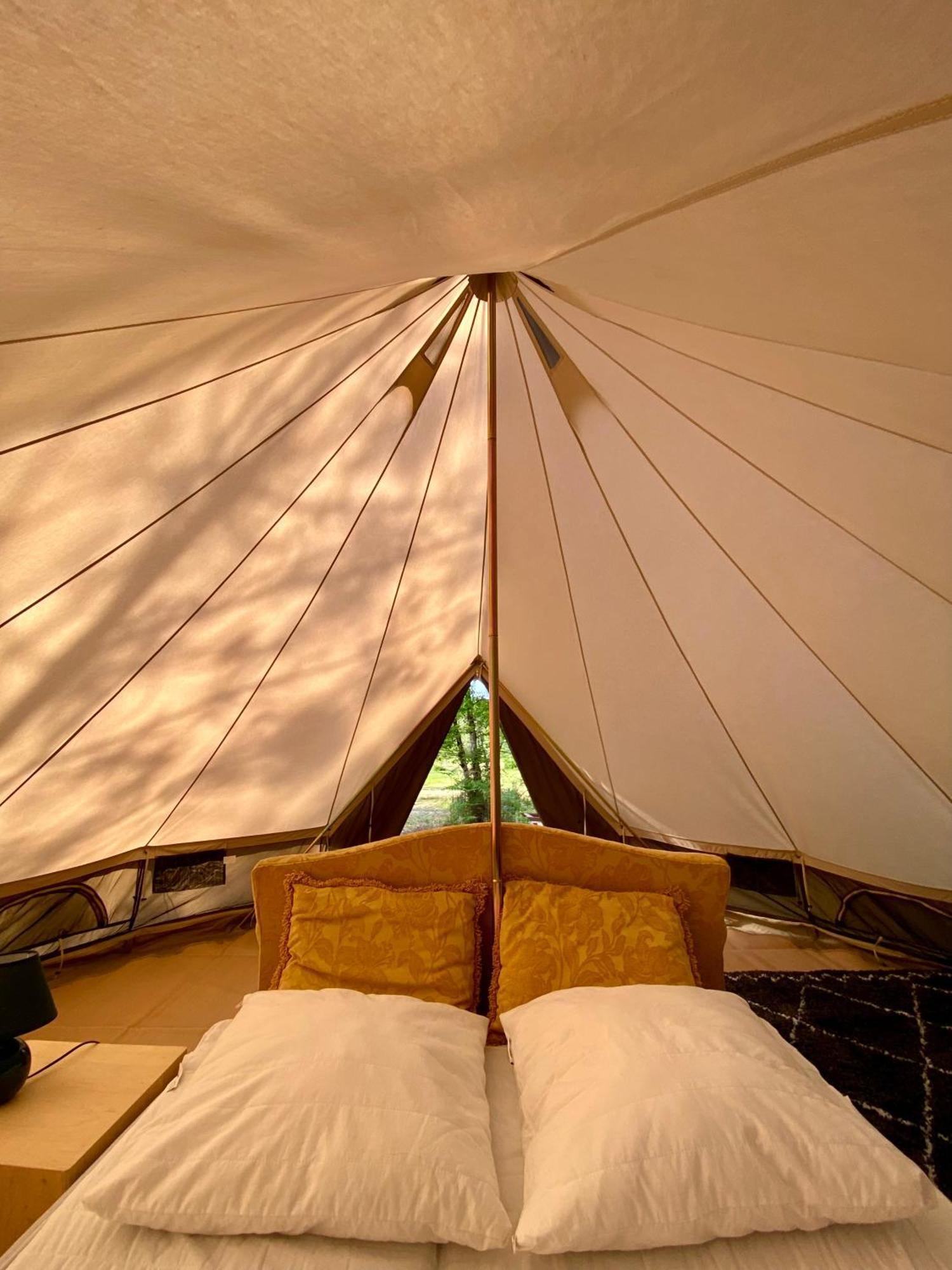 Camping La Kahute - Tente Lodge Au Coeur De La Foret Carcans Bagian luar foto
